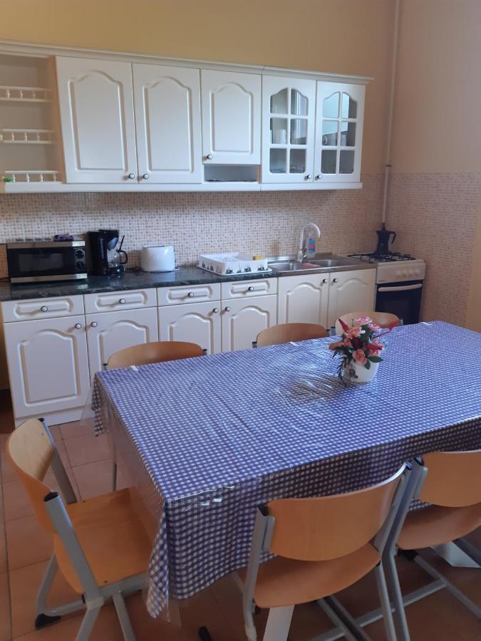 Helga Apartman Mako Bagian luar foto