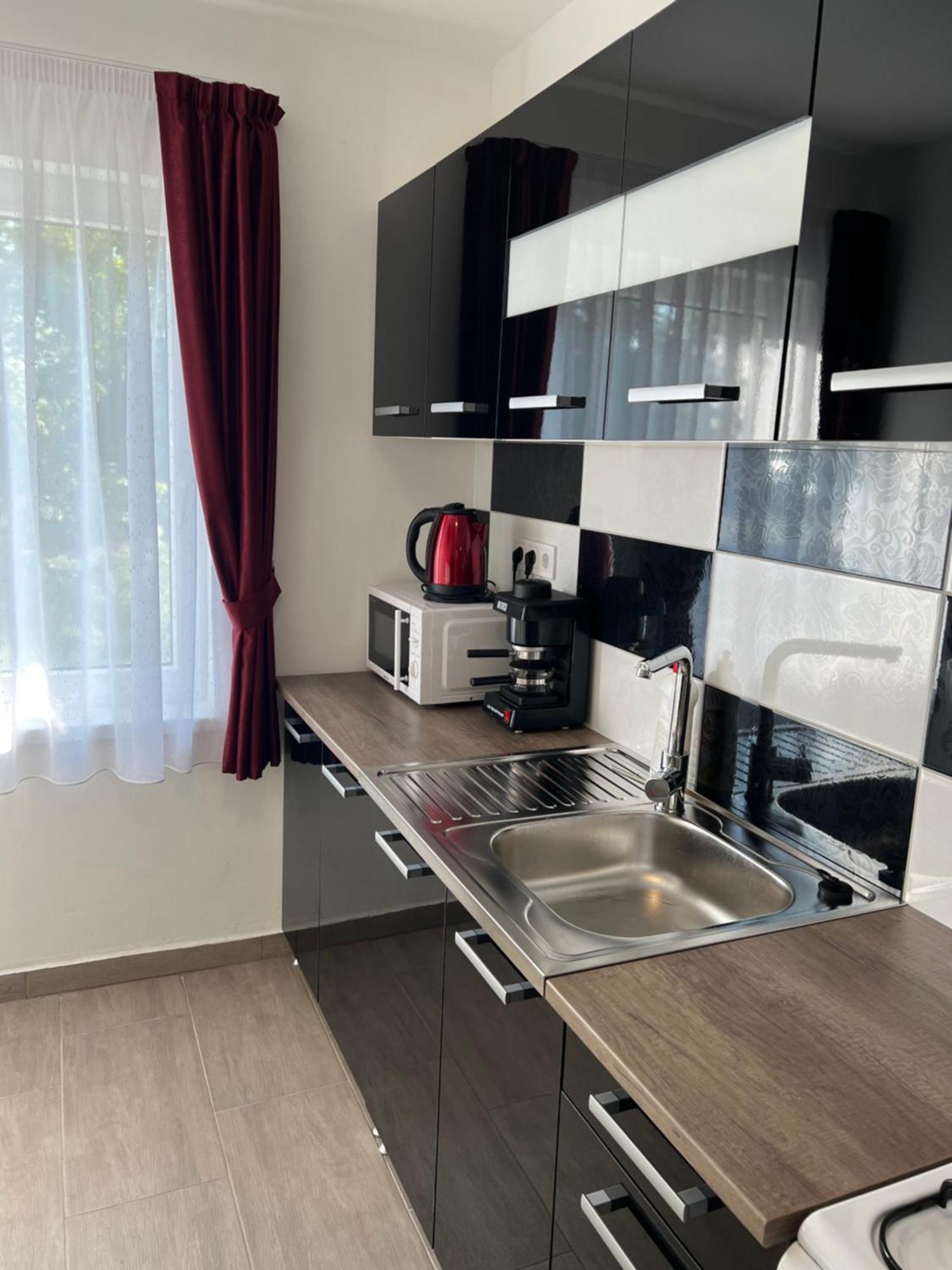Helga Apartman Mako Bagian luar foto